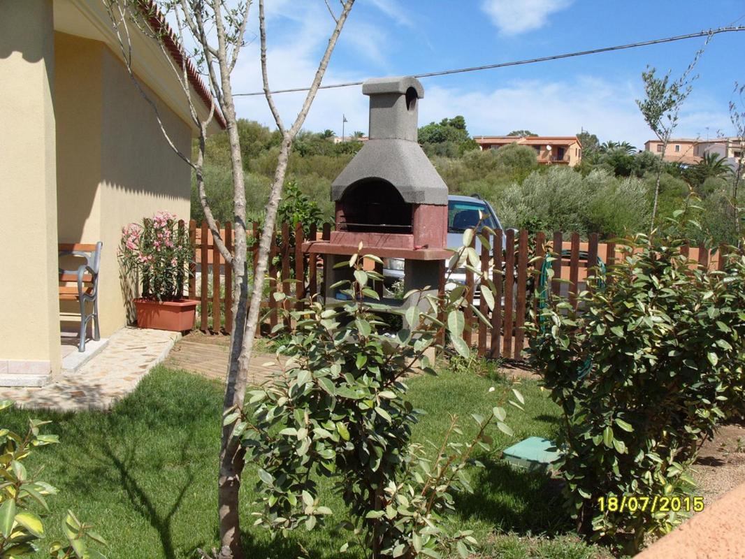 Casadelfaro Con Giardino A Pittulongu 600Metri Dalla Spiaggia Olbia Exterior photo