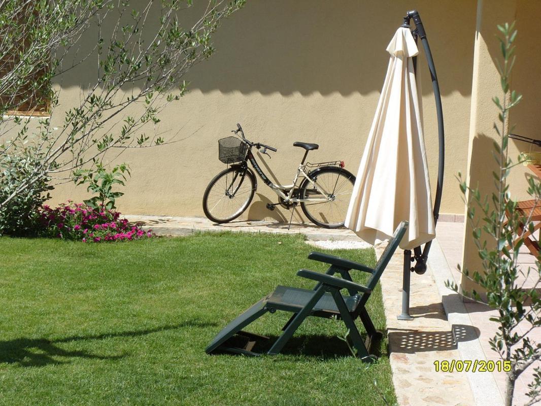 Casadelfaro Con Giardino A Pittulongu 600Metri Dalla Spiaggia Olbia Exterior photo