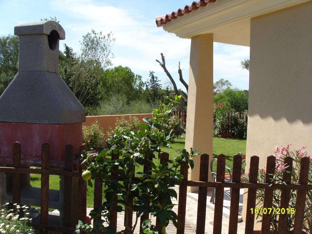 Casadelfaro Con Giardino A Pittulongu 600Metri Dalla Spiaggia Olbia Exterior photo