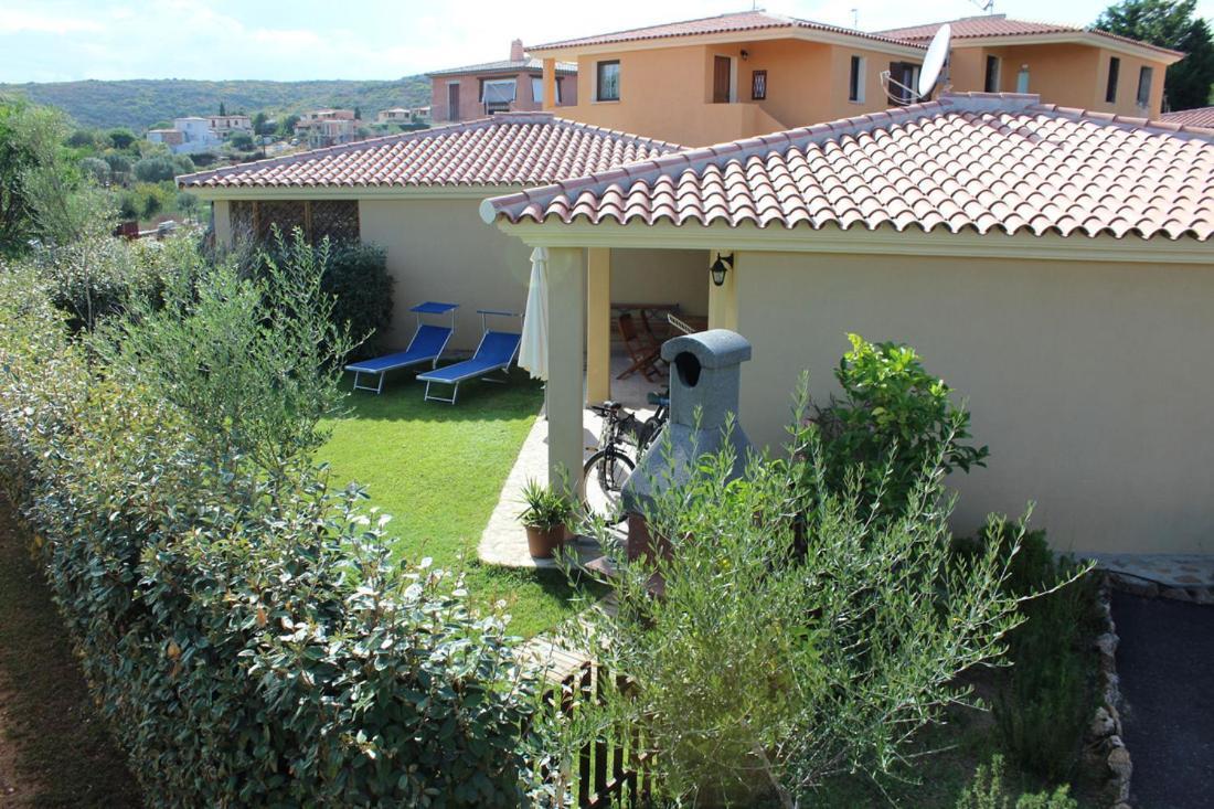 Casadelfaro Con Giardino A Pittulongu 600Metri Dalla Spiaggia Olbia Exterior photo